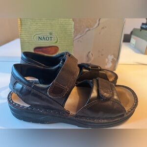Naot Men’s Andes Walnut Leather Brown Sandals